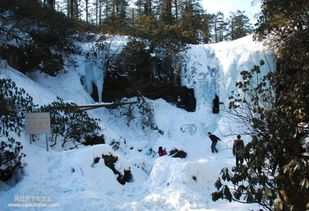 瓦屋,雪景,诗句